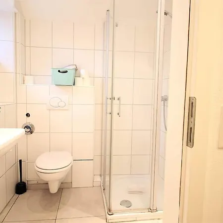 Fully Equipped Near Main Station Apartment Wurzburg